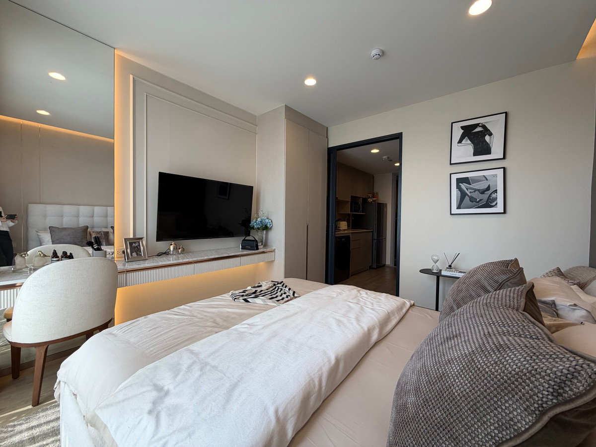 For SaleCondoKhlongtoei, Kluaynamthai : Project room for sale Condo on Rama 4 Road, The Crown Residences, has many rooms to choose from.