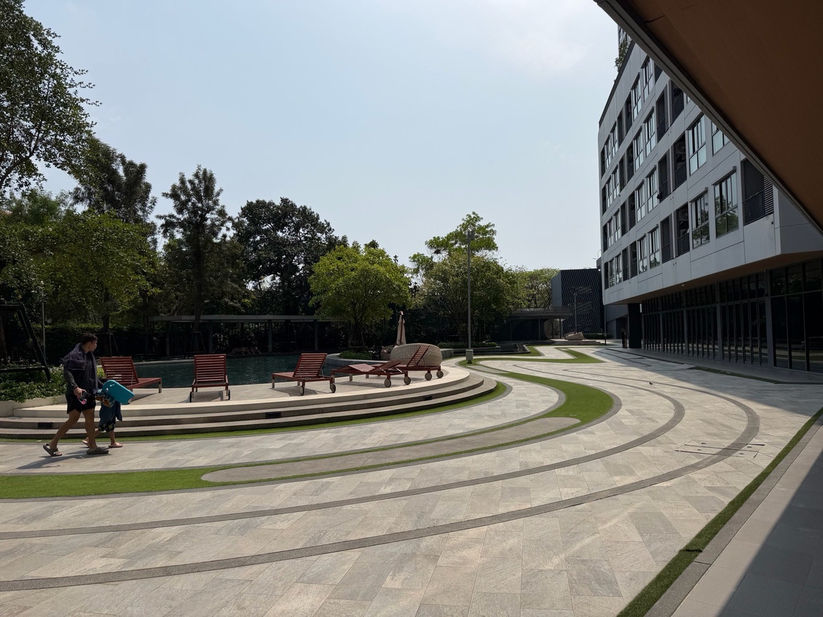 CondoBangna, Bearing, Lasalle : Condo for rent IDEO O2 (Ideo O2), near the mall, near the BTS.