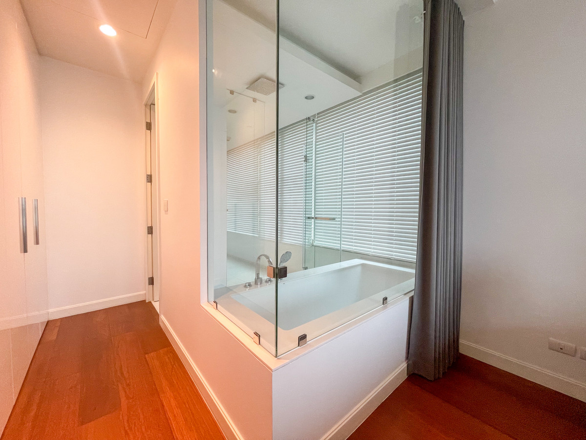 For RentCondoWitthayu, Chidlom, Langsuan, Ploenchit : 🏠✨ 185 Rajadamri | 2-Bedroom Condo for Rent (HBH-ST-197)