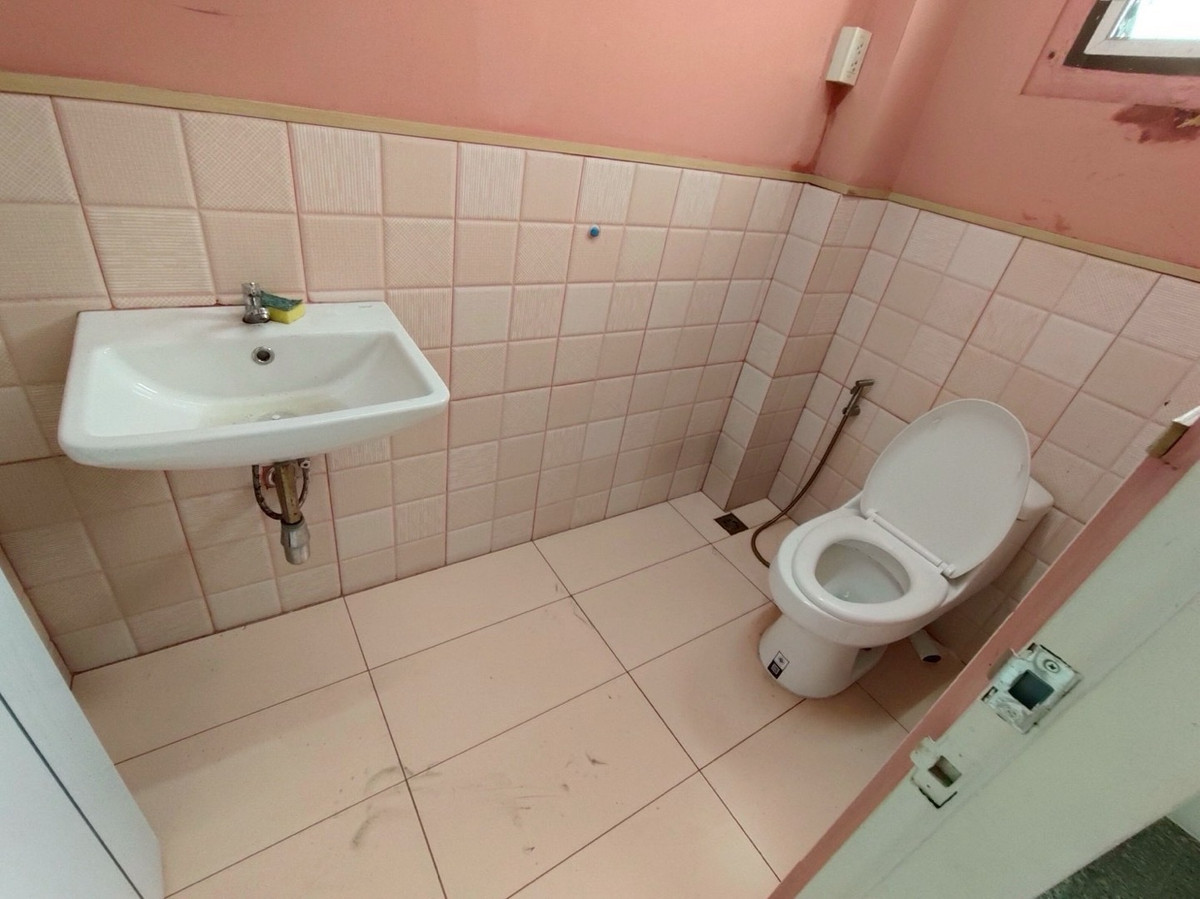 For RentShop HouseSathorn, Narathiwat : Commercial building for rent, 2 units, 4.5 floors, Narathiwat Ratchanakarin Road, CENTRAL Rama 3.