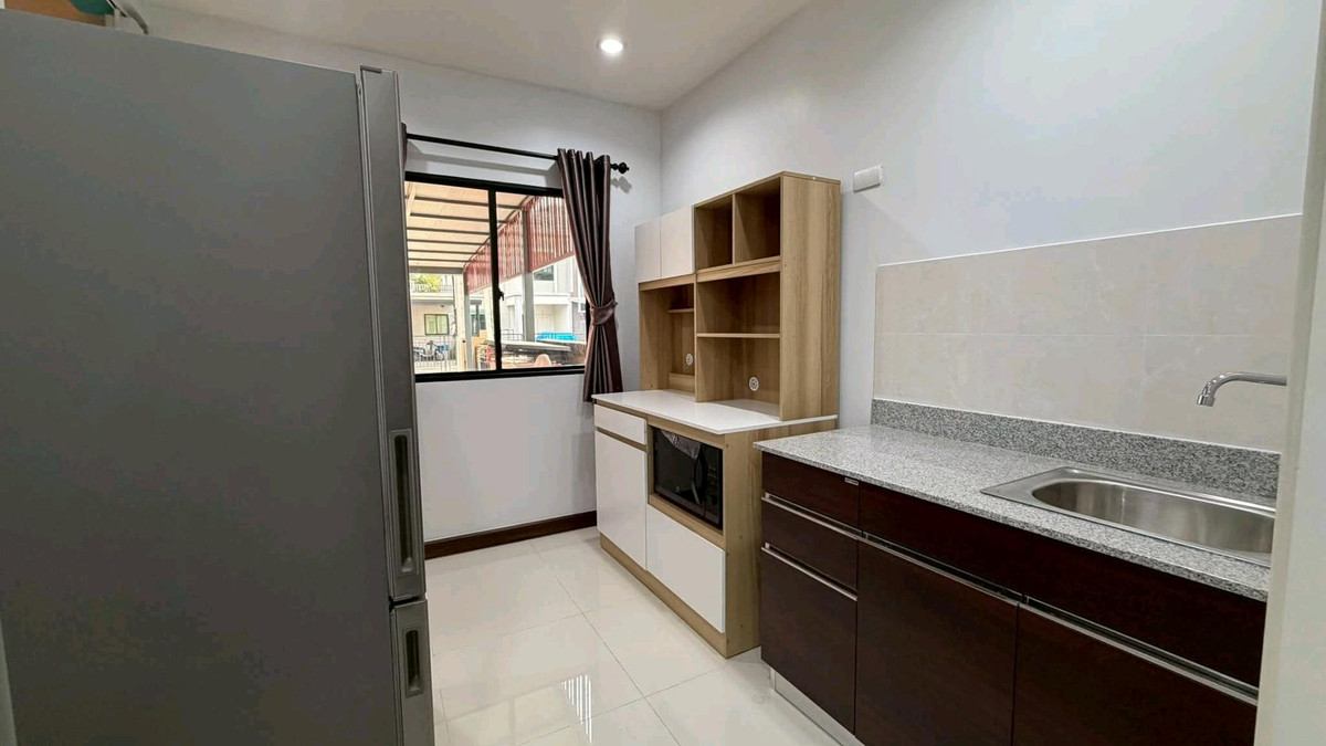 ให้เช่าบ้านปทุมธานี รังสิต ธรรมศาสตร์ : 💫 บ้านสวย บรรยากาศร่มรื่น ใกล้สโมสร ทำเลดีเข้า–ออกสะดวก เหมาะสำหรับครอบครัว 🏡💚 บ้านว่างพร้อมเข้าอยู่