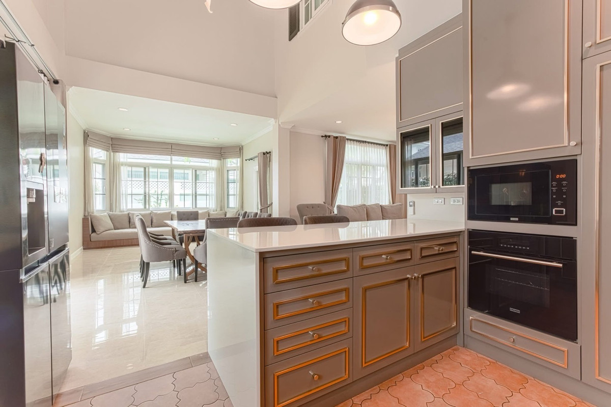 ให้เช่าบ้านบางนา แบริ่ง ลาซาล : ปล่อยเช่า บ้านเดี่ยว บางนา ศรีนครินทร์ | For Rent Single House at Bangna • Srinakharin by Fantasia Villa 4 Compound ใกล้ โรงเรียน บางกอกพัฒนา และ โรงเรียนนานาชาติ