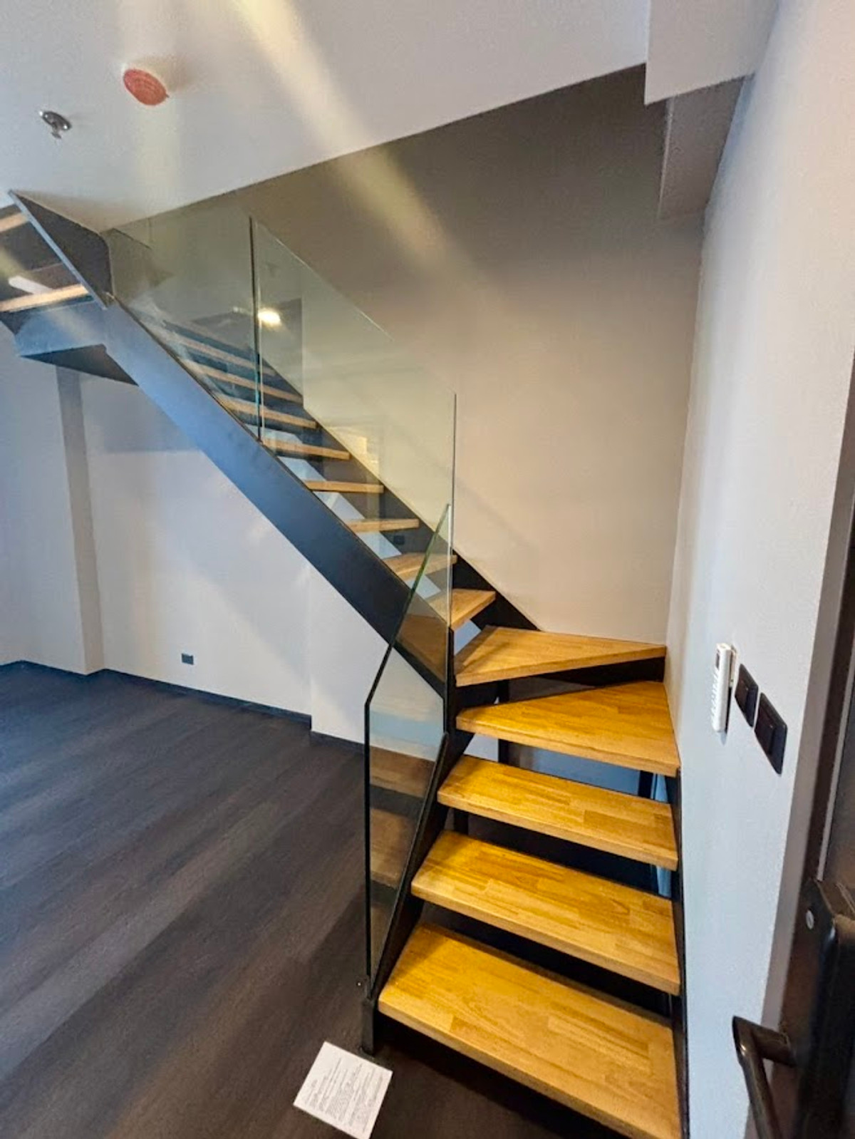 ให้เช่าคอนโดพระราม 3 สาธุประดิษฐ์ : ✨ ให้เช่า! ห้องใหม่เอี่ยม Duplex คอนโด Sapphire พระราม 3  (2 นอน 2 น้ำ) วิวโค้งน้ำเจ้าพระยา เพียง 35,000.-/เดือน