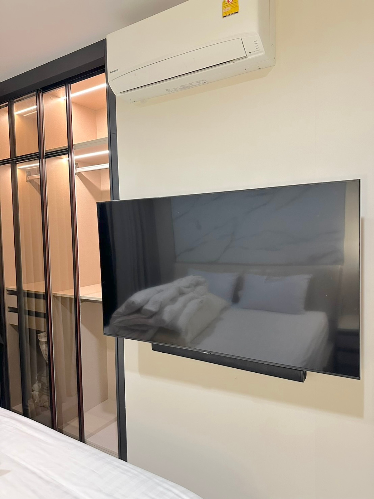 ขายคอนโดพระราม 9 เพชรบุรีตัดใหม่ RCA :  🔥 ขายด่วน 🔥  ถูก แต่งสวย ห้องสวย กว้าง  ขายหลายห้อง  Call : 0619824959 Line ID :  elegant.289