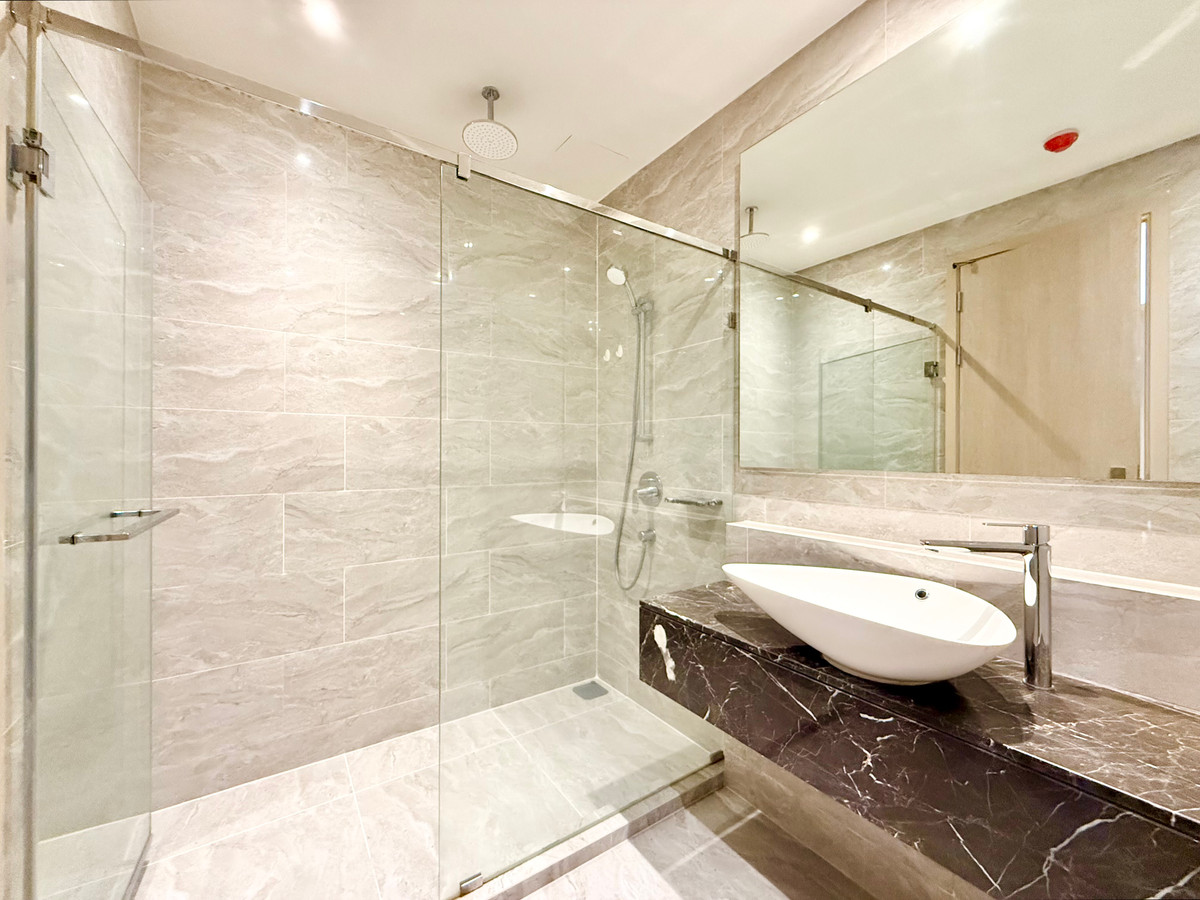 ให้เช่าคอนโดพระราม 9 เพชรบุรีตัดใหม่ RCA : 🚀 Ashton Rama9 - 42ตรม. 1นอน1น้ำ พร้อมอยู่ 092-545-6151 (ทีม)