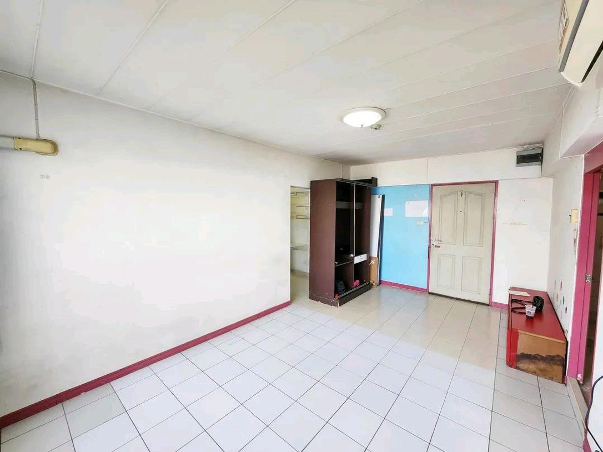 ขายคอนโดลาดพร้าว101 แฮปปี้แลนด์ : ขายถูก คอนโด LPN แฮปปี้แลนด์ ตึก D2 ชั้น 4 