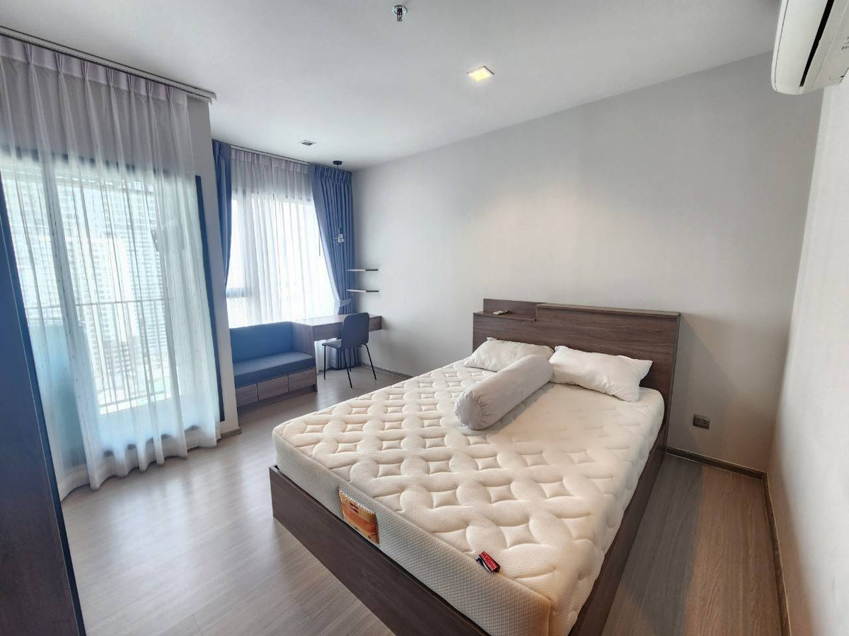 ให้เช่าคอนโดพระราม 9 เพชรบุรีตัดใหม่ RCA : P-124990 สุดหรู 1 ห้องนอน ใกล้ MRT พระราม 9! ไลฟ์ อโศกฯ วิวเมือง 18,000  Line Id: @easycondoplus 099-229-6397