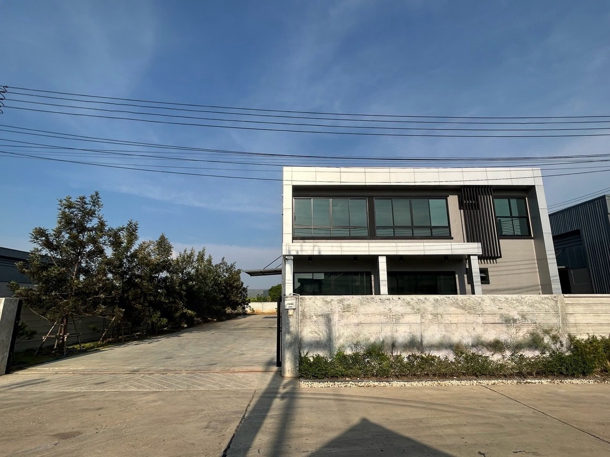 โกดังนครปฐม : ขาย / เช่า โรงงานพร้อมออฟฟิศ บางเลน นครปฐม ใกล้ศาลายา พื้นที่ 915 ตร.ม ที่ดิน 1 ไร่ 1 งาน 81 ตร.ว เหมาะลงทุนและโลจิสติกส์