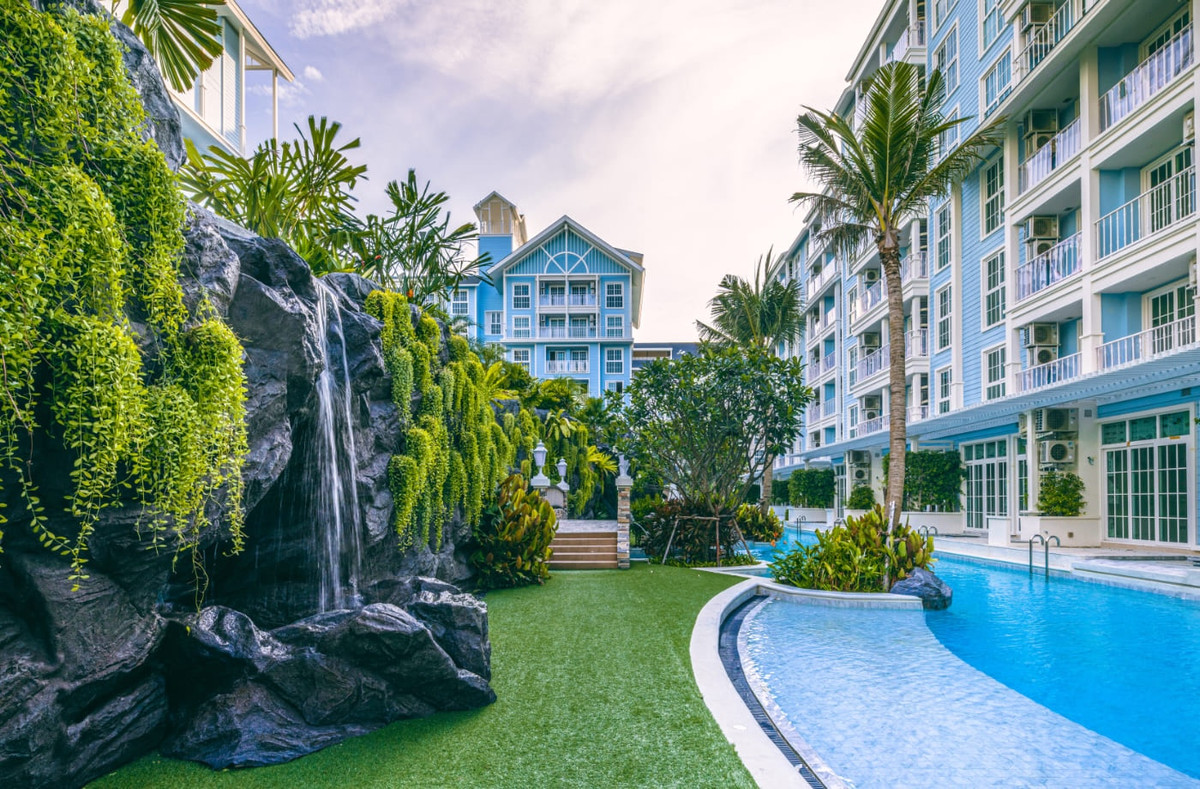 คอนโดพัทยา บางแสน ชลบุรี สัตหีบ : [ขาย/เช่า] คอนโดติดหาด The Grand Florida พัทยา  1 นอน 47 ตรม. แต่งครบ พร้อมอยู่/ลงทุนปล่อยเช่า