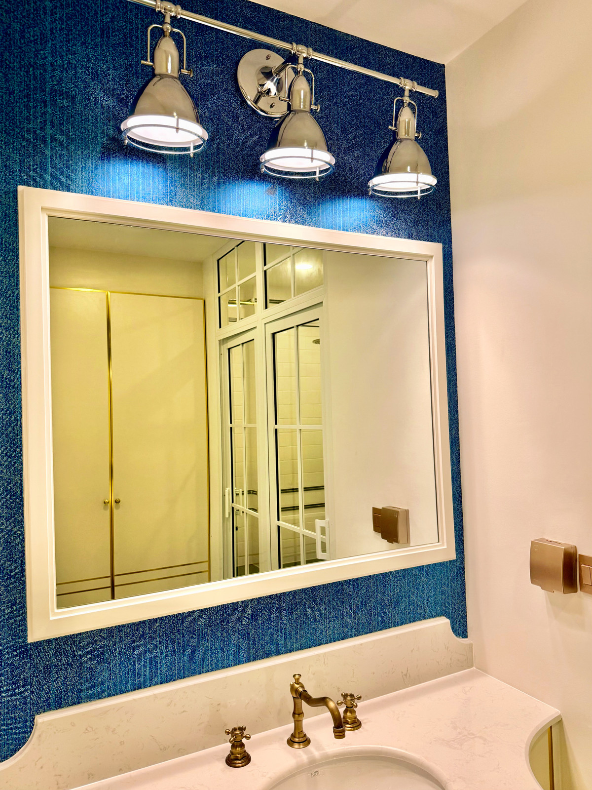 คอนโดพัทยา บางแสน ชลบุรี สัตหีบ : [ขาย/เช่า] คอนโดติดหาด The Grand Florida พัทยา  1 นอน 47 ตรม. แต่งครบ พร้อมอยู่/ลงทุนปล่อยเช่า