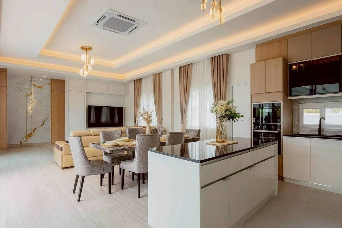 For SaleHousePattaya, Bangsaen, Chonburi : 🏡 5 Bedroom Pool-Ready Family Home | 101 Sq.wah | 8.98 MB 🔥 Prime Location Near Motorway