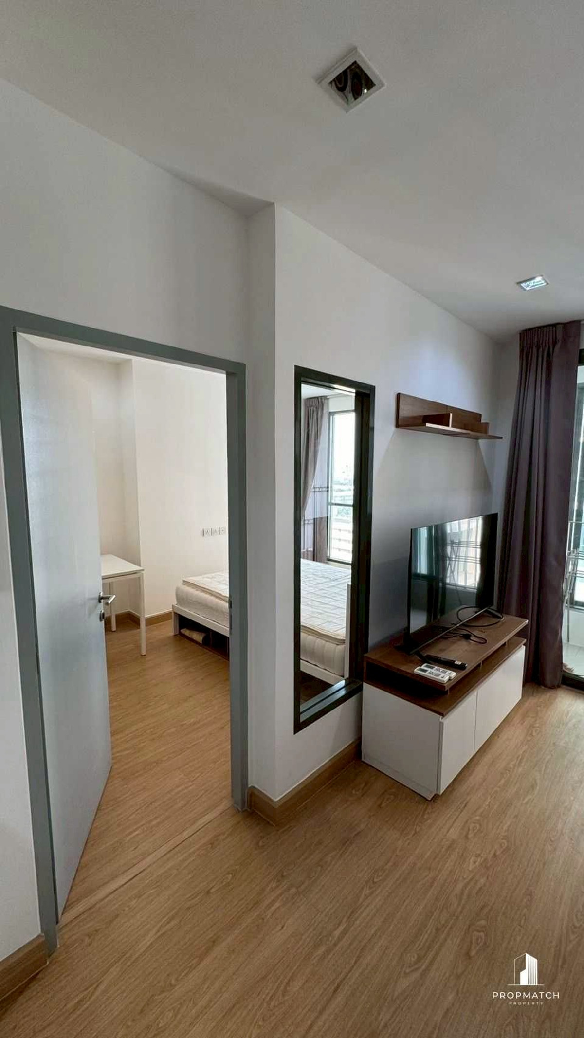 For RentCondoRatchathewi,Phayathai : 🔥Ideo mobi phayathai 30 Sqm 1B1B🔥18,000⚡️If interested, contact Putter 0928895628 Line : plustor_ss ⚡️