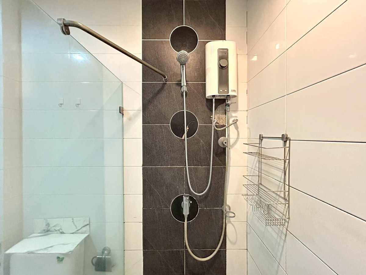 For SaleCondoSathorn, Narathiwat : ✅ S-CPNR102  ✅ Line : @p2nproperty