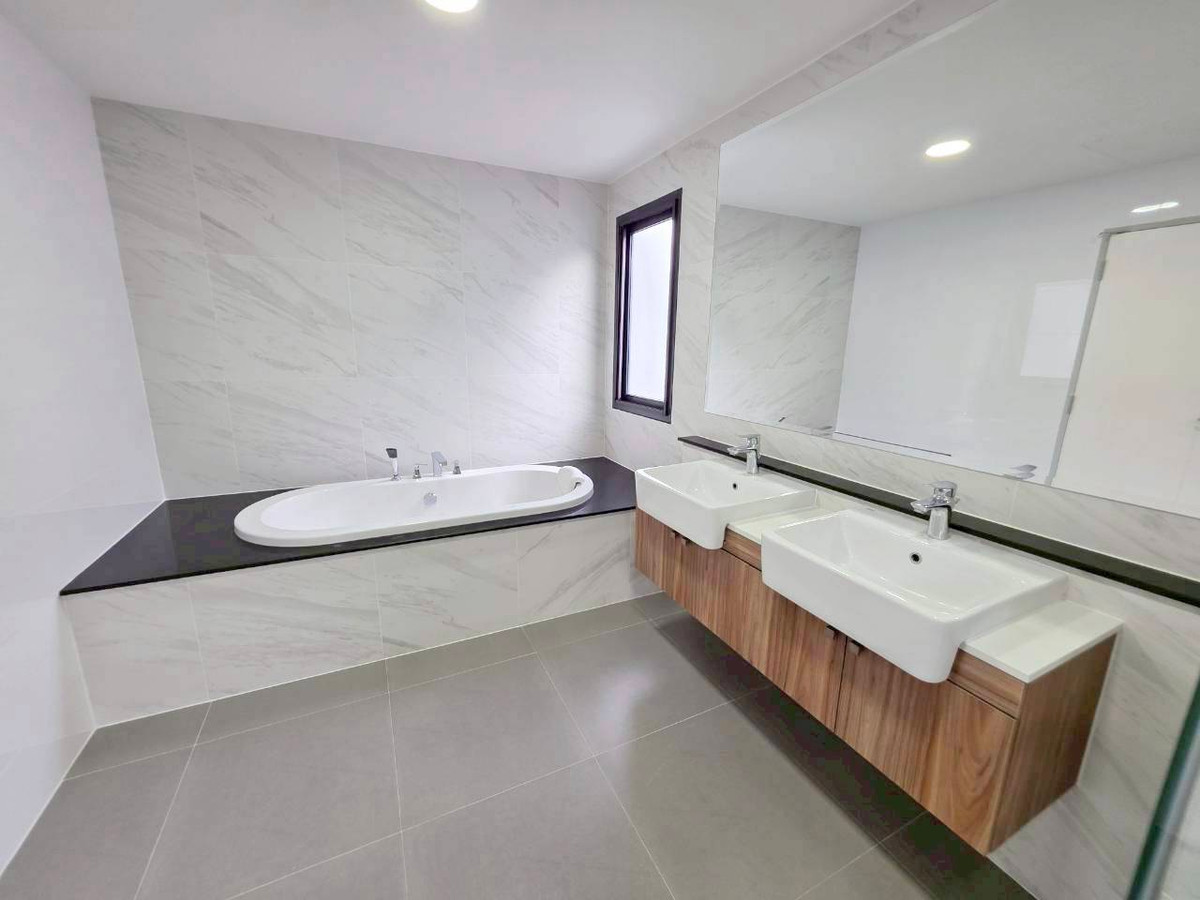 ให้เช่าบ้านบางแค เพชรเกษม : ให้เช่าบ้านเดี่ยว 2ชั้น 4ห้องนอน  4ห้องน้ำ  1ห้องทำงาน The City Sathorn - Kallapaphruek (เดอะ ซิตี้ สาทร – กัลปพฤกษ์)