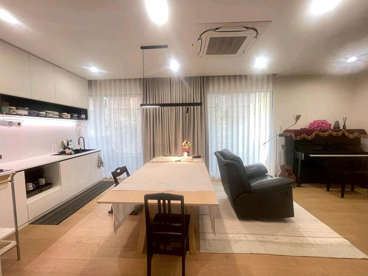 For SaleHome OfficeRathburana, Suksawat : Selling a fully furnished building on the corner.
 Nue Hype Suksawat 
Hybrid house