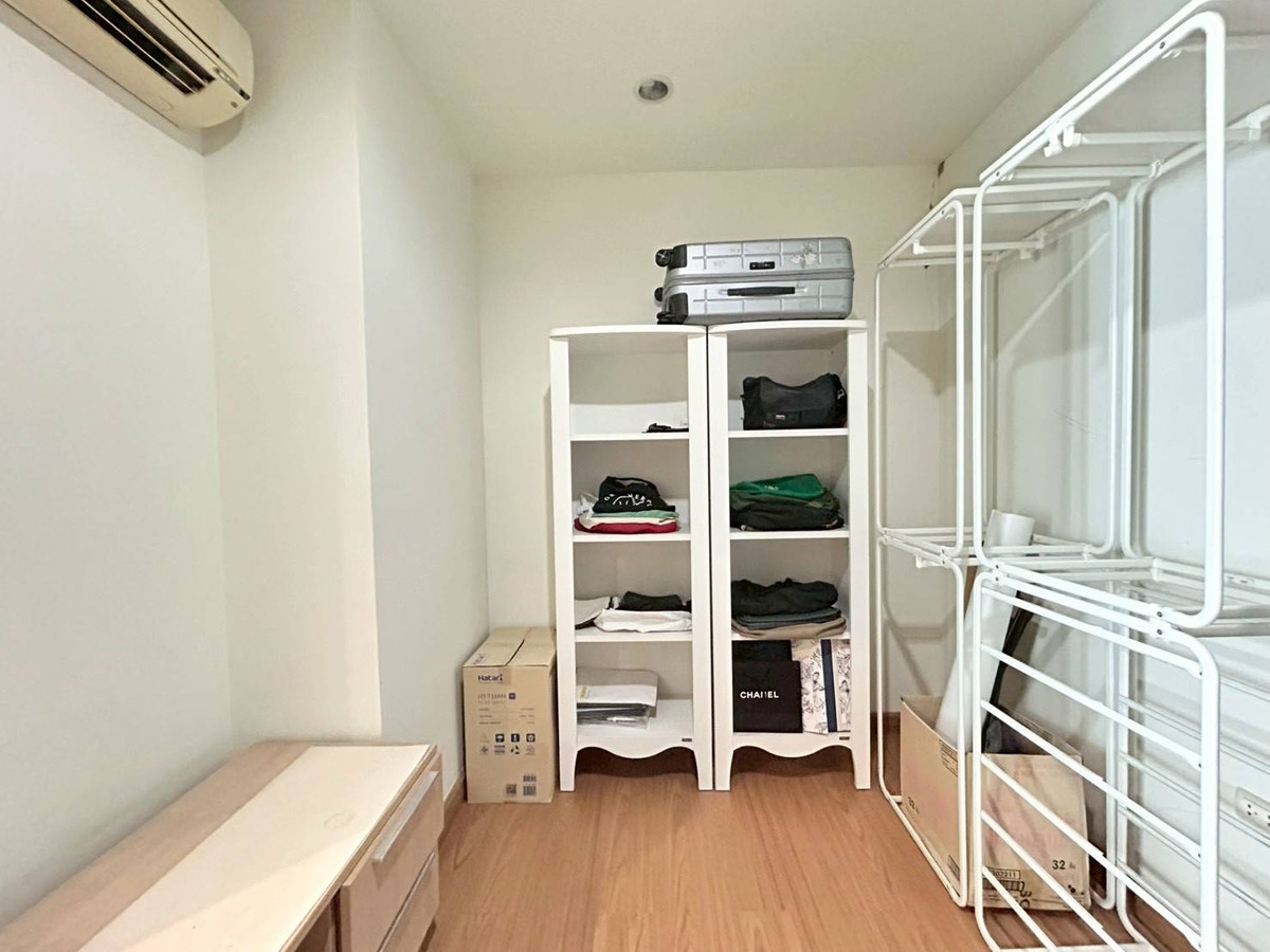 For SaleCondoSathorn, Narathiwat : ✅ S-CPNR102  ✅ Line : @p2nproperty