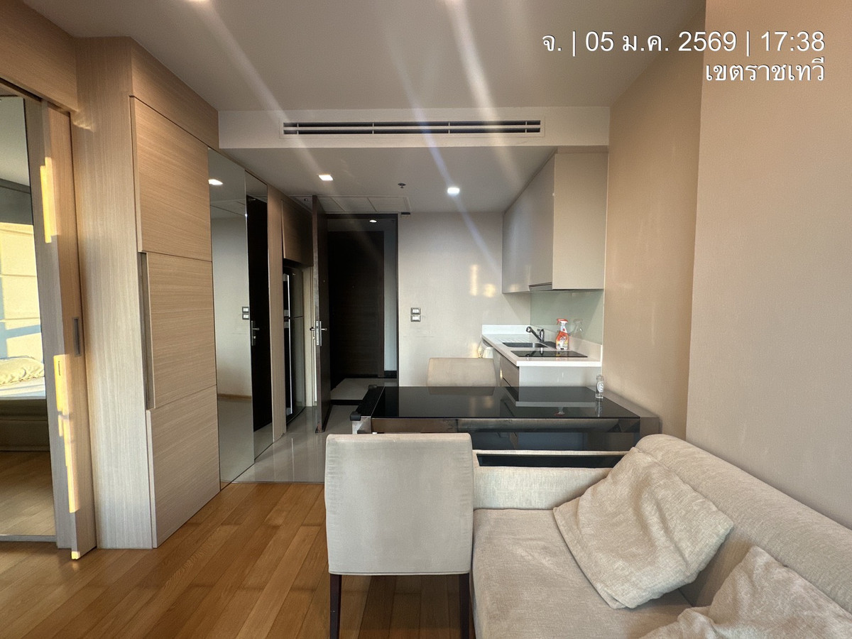 ให้เช่าคอนโดพระราม 9 เพชรบุรีตัดใหม่ RCA : ให้เช่าคอนโด เดอะแอดเดรส อโศก ตกแต่งครบครัน (S15-6407)