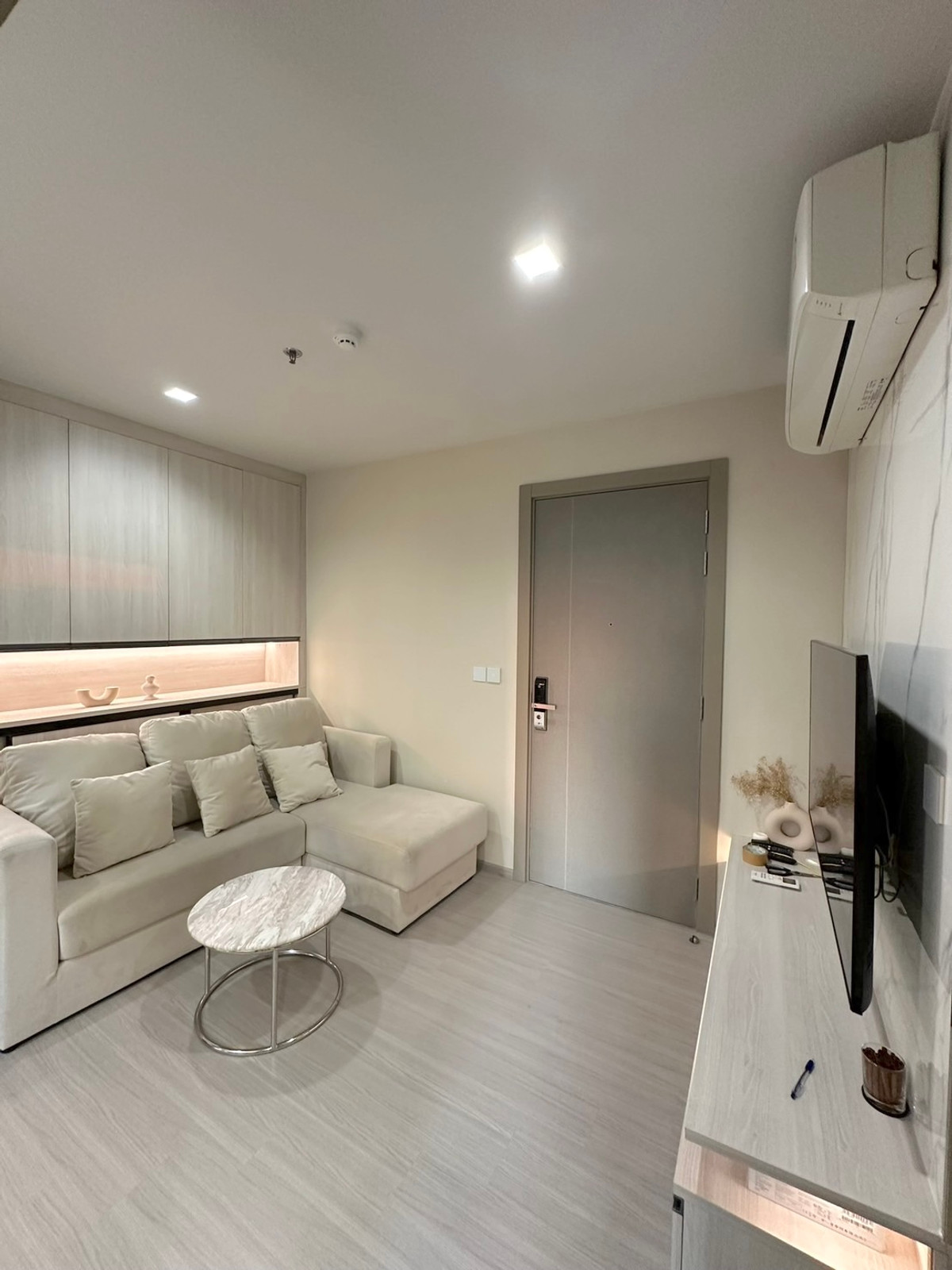 ขายคอนโดพระราม 9 เพชรบุรีตัดใหม่ RCA :  🔥 ขายด่วน 🔥  ถูก แต่งสวย ห้องสวย กว้าง  ขายหลายห้อง  Call : 0619824959 Line ID :  elegant.289