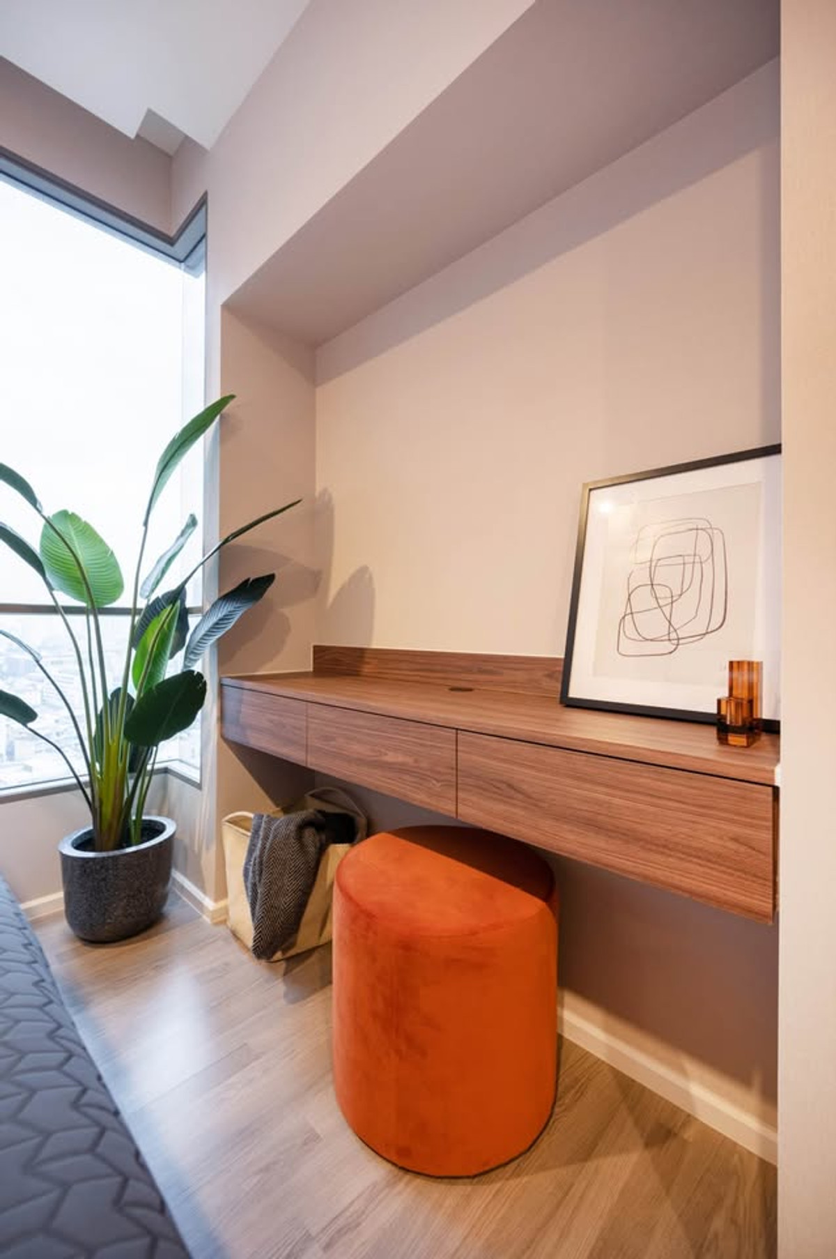 ขายคอนโดสาทร นราธิวาส : 🚩The Room Sathorn St. Louis  ใกล้ทางด่วน ติดกับสำนักงานเขตสาทร