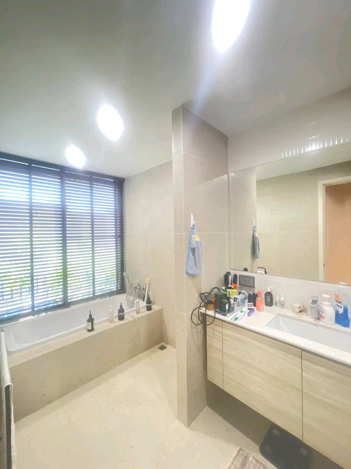 For SaleHome OfficeRathburana, Suksawat : Selling a fully furnished building on the corner.
 Nue Hype Suksawat 
Hybrid house