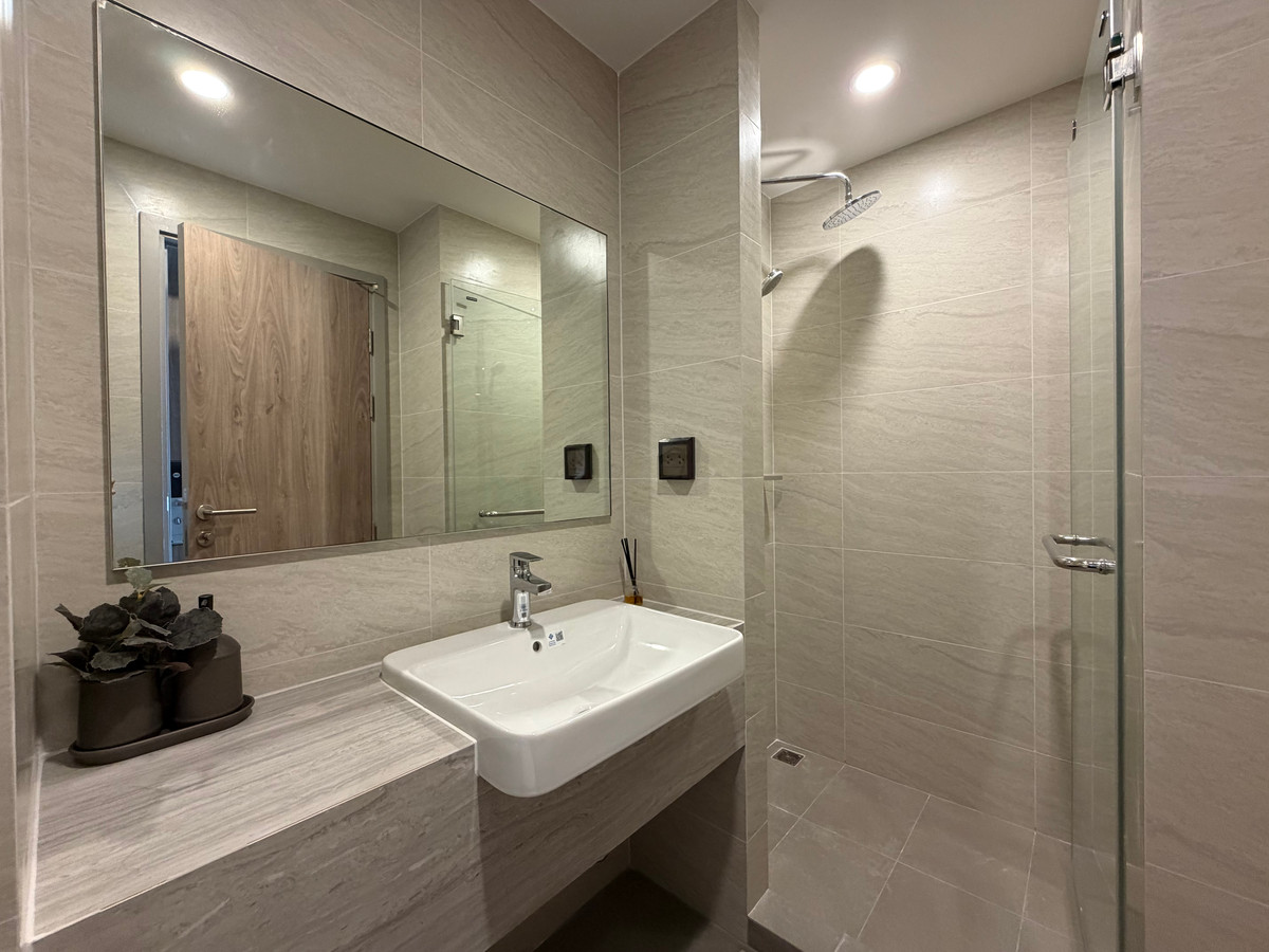 For SaleCondoKhlongtoei, Kluaynamthai : Room for sale, The Crown Residences, Rama 4, special promotion price, free furniture set*