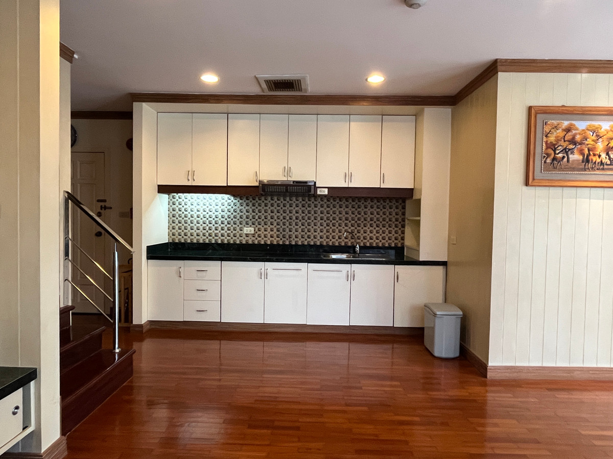 For RentCondoWitthayu, Chidlom, Langsuan, Ploenchit : ✨Condo for rent in Chidlom area at New House, 3 bedrooms, fully furnished, near Central Embassy, ​​Central Chidlom, centralwOrl, BTS Chidlom, Ploenchit, Lumpini Park, ready to move in.