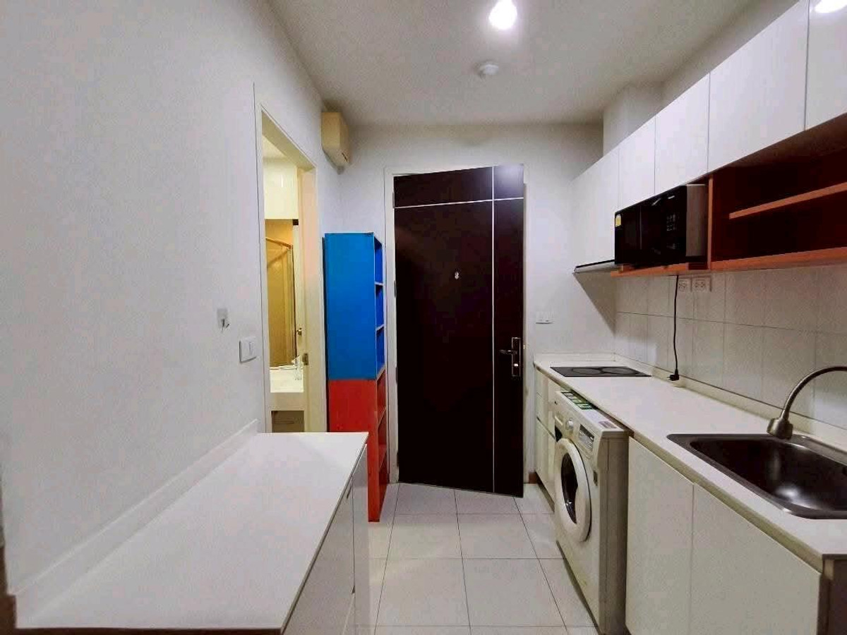 For RentCondoThaphra, Talat Phlu, Wutthakat : 2 bedroom condo near BTS Bang Wa Interchange, convenient travel.
