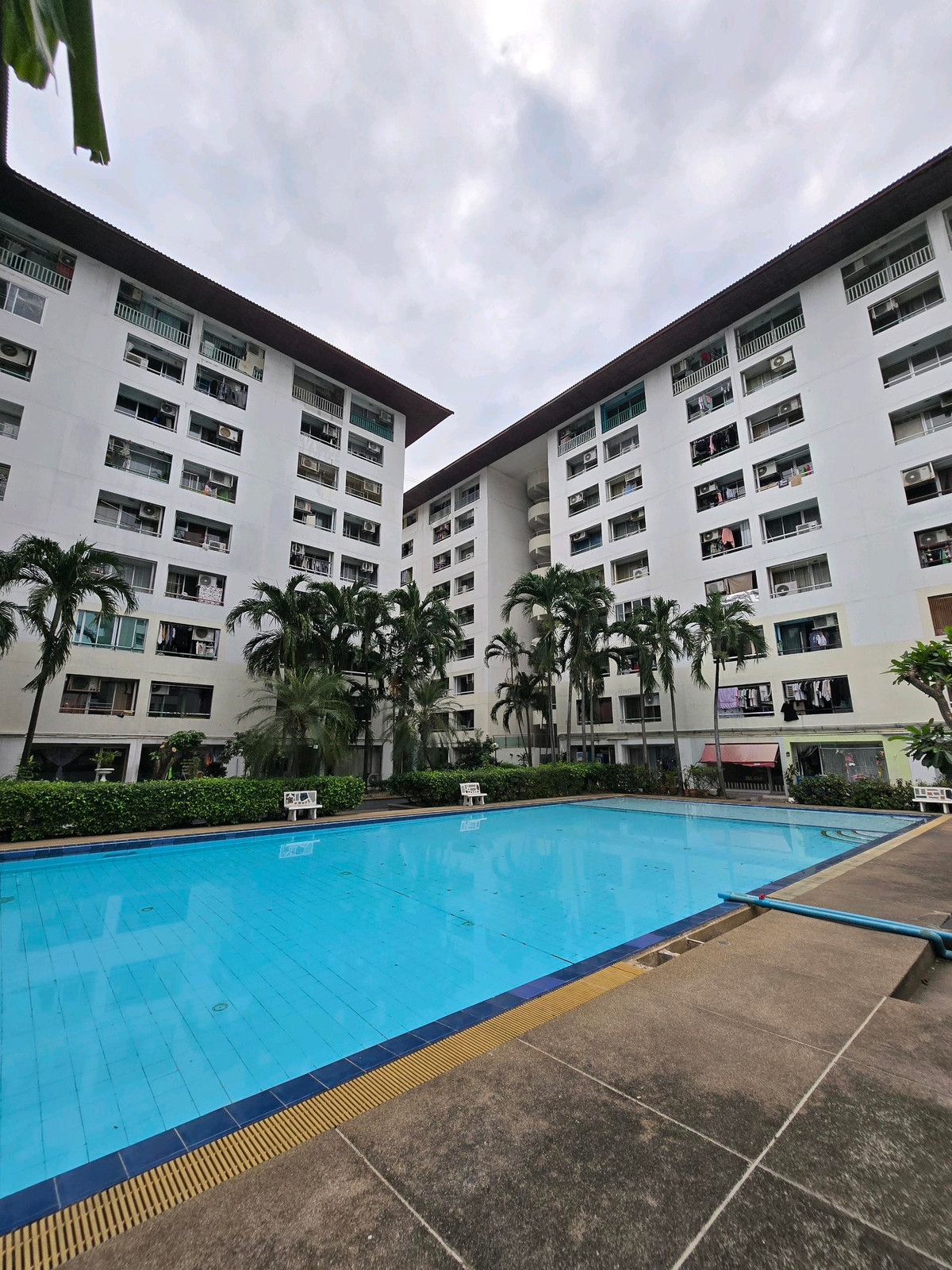 ขายคอนโดลาดพร้าว101 แฮปปี้แลนด์ : ห้องใหญ่ ในราคาเท่ารู้หนู 🪧 ซิตี้ วิลล่า ลาดพร้าว 130 [ ล้านต้นๆ ] งบผ่อนแค่ 5,xxx ใกล้ MRT ลาดพร้าว 101 แบบเดินได้อ่ะแกร๊