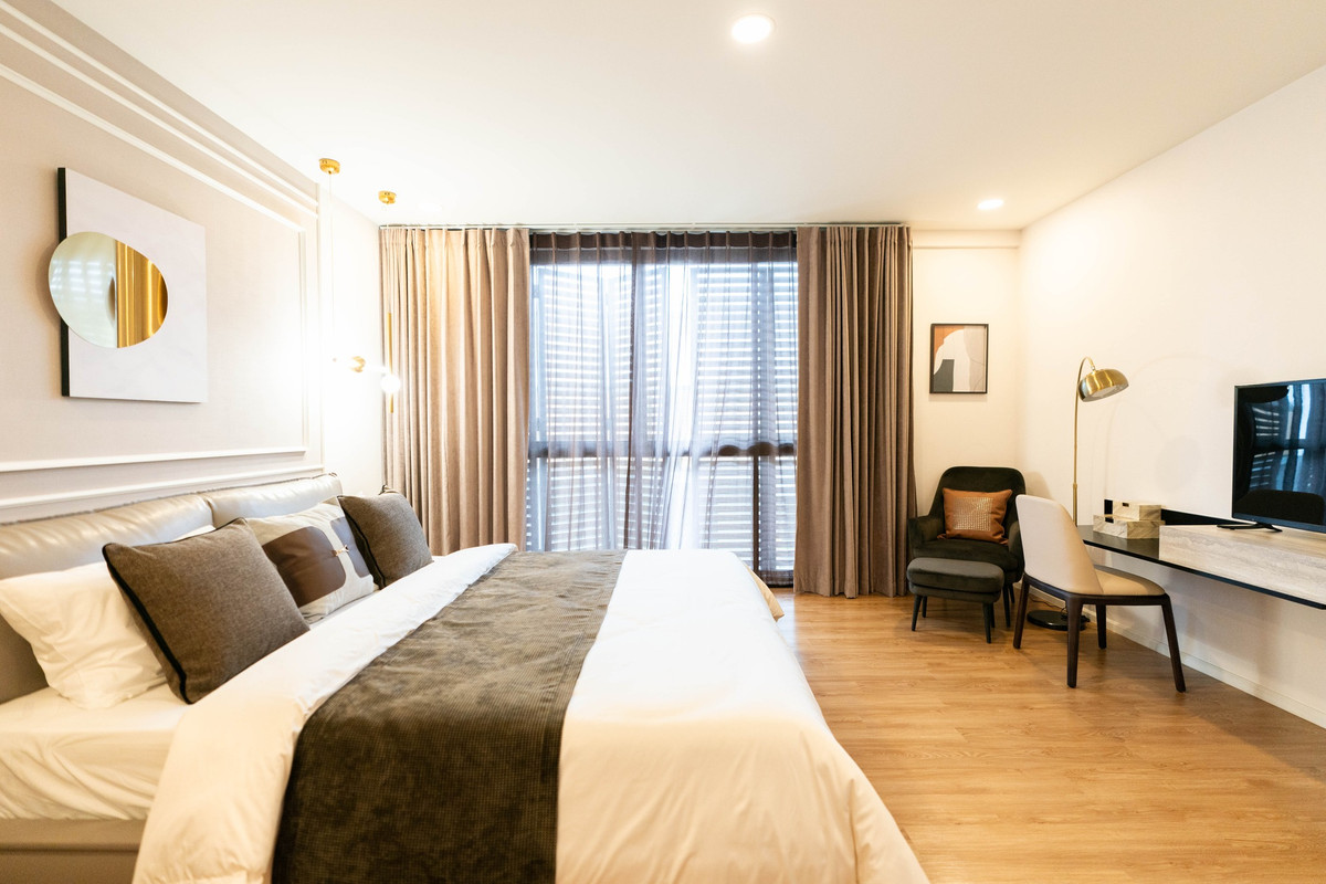 ขายทาวน์โฮมเลียบทางด่วนรามอินทรา : For sale Town house  in Liab Duan Ramintra! Easy to go ladprao and Ekkamai near Express way and Shopping mall