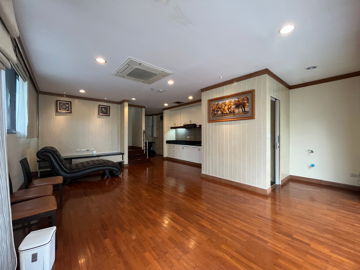 For RentCondoWitthayu, Chidlom, Langsuan, Ploenchit : ✨Condo for rent in Chidlom area at New House, 3 bedrooms, fully furnished, near Central Embassy, ​​Central Chidlom, centralwOrl, BTS Chidlom, Ploenchit, Lumpini Park, ready to move in.