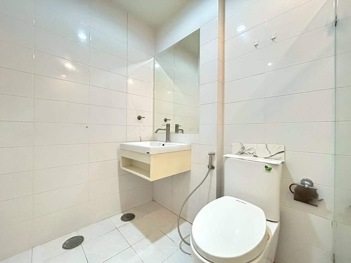 For SaleCondoSathorn, Narathiwat : ✅ S-CPNR102  ✅ Line : @p2nproperty