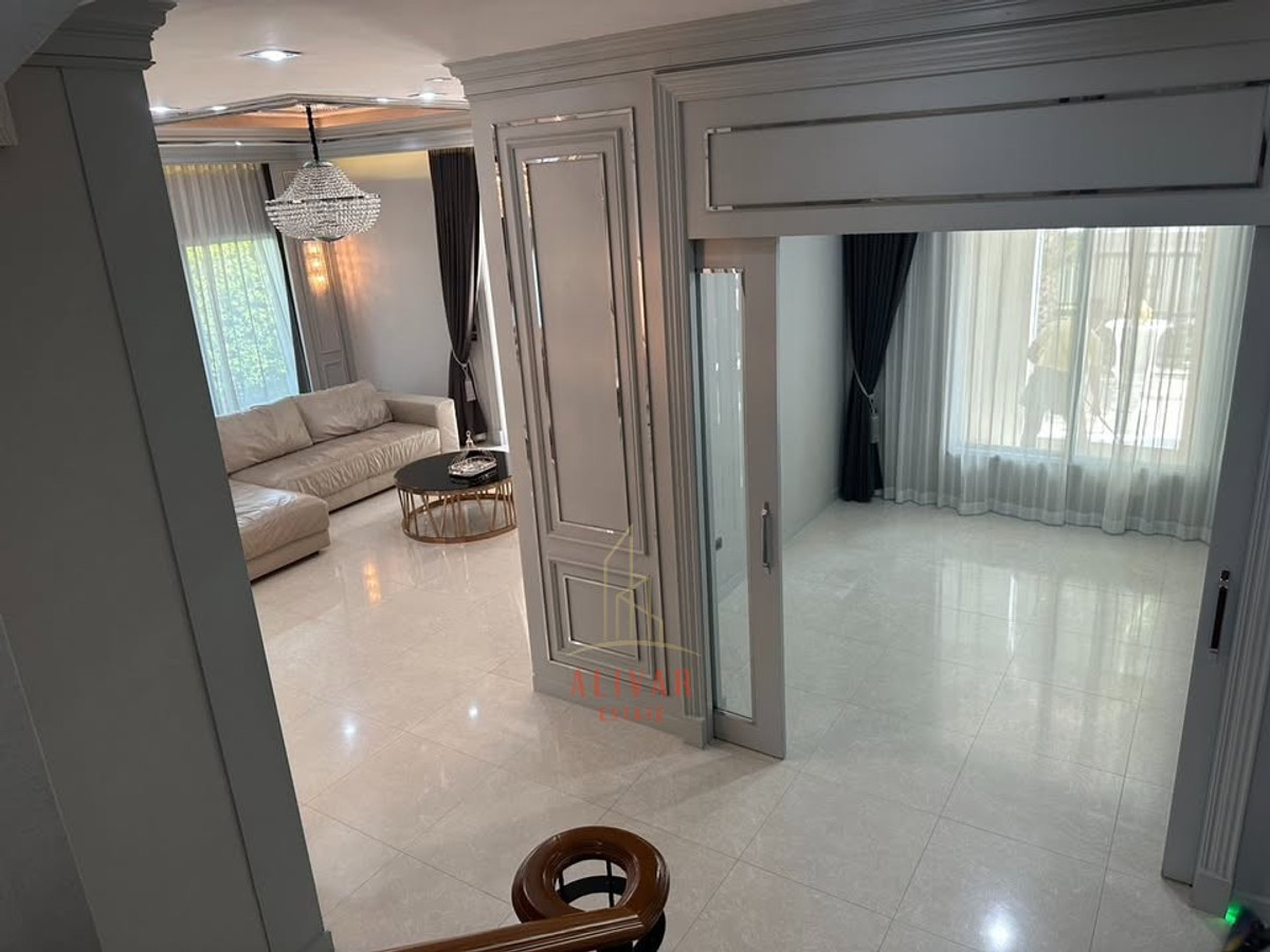 HouseLadkrabang, Suwannaphum Airport : RH024726 Luxury house for Rent/Sale at Two Grand Monaco Bangna-Wongwaen Fully furnished.