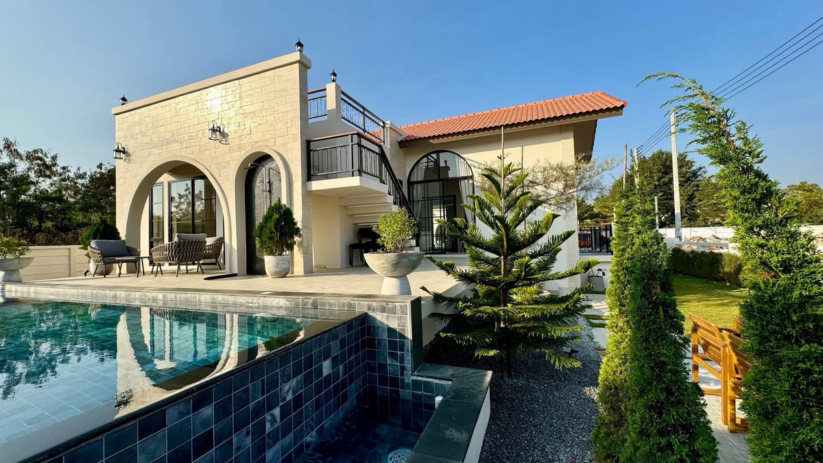 ขายบ้านปากช่อง เขาใหญ่ : ขายบ้านพักตากอากาศ เขาใหญ่ พูลวิลล่าส่วนตัว วิวภูเขา ไม่มีค่าส่วนกลาง ใกล้ Toscana Valley ปากช่อง นครราชสีมา