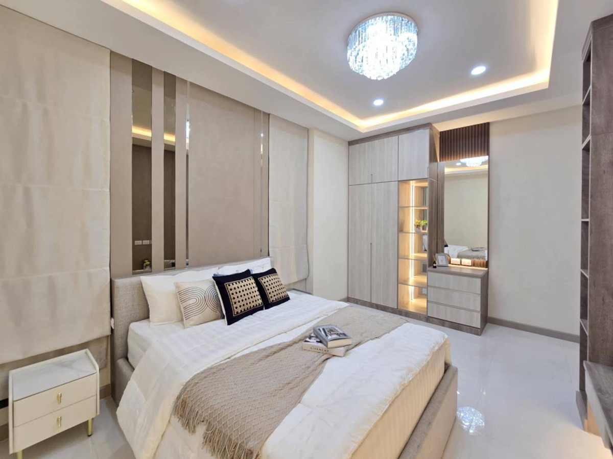 For SaleHousePattaya, Bangsaen, Chonburi : 🔥 Spacious 4 Bedroom House for Sale in Pattaya | 110 Sq.Wah | Near Tara Pattana & Phoenix | Only 11 MB 🔥