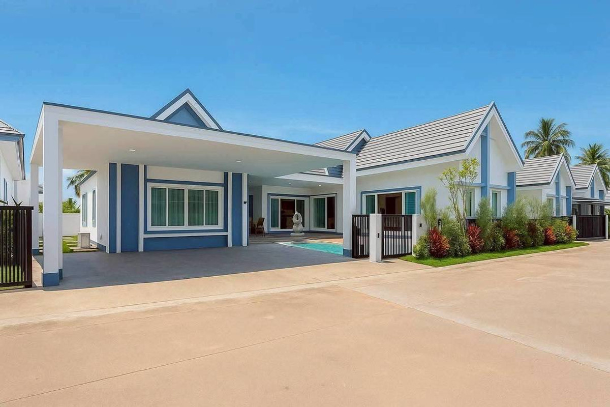 For SaleHousePattaya, Bangsaen, Chonburi : 🏡 5 Bedroom Pool-Ready Family Home | 101 Sq.wah | 8.98 MB 🔥 Prime Location Near Motorway