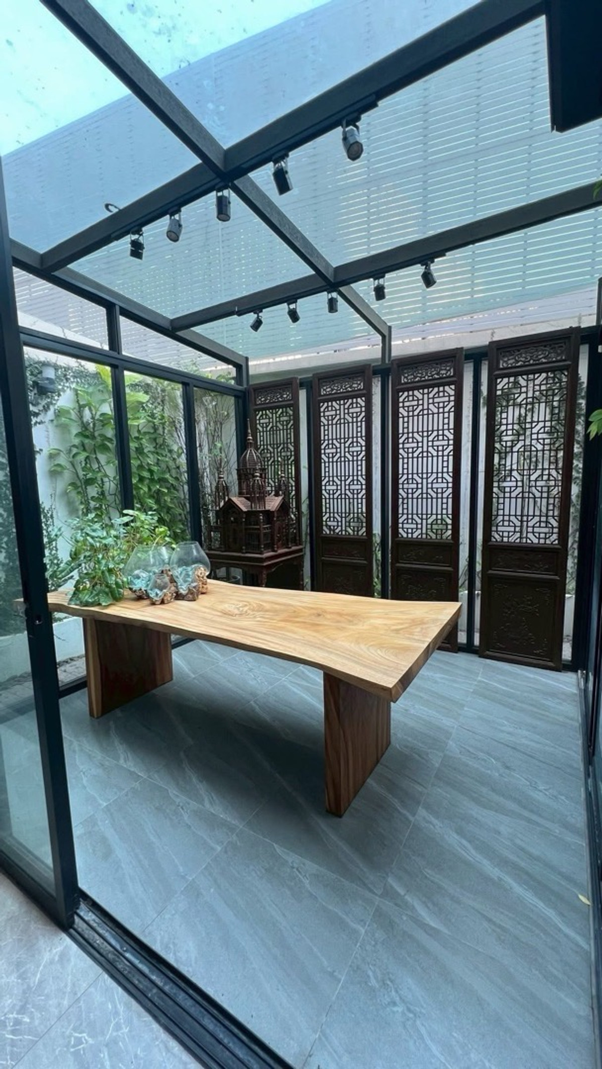 ขายทาวน์โฮมลาดพร้าว101 แฮปปี้แลนด์ : ขายทาวน์โฮมหรู THER LADPRAO 93 ลาดพร้าว 93 บ้านเพดานสูง Double Volume 5.8 เมตร 4 ห้องนอน พื้นที่ 246.62 ตร.ม ใกล้ CDC และ The Mall บางกะปิ