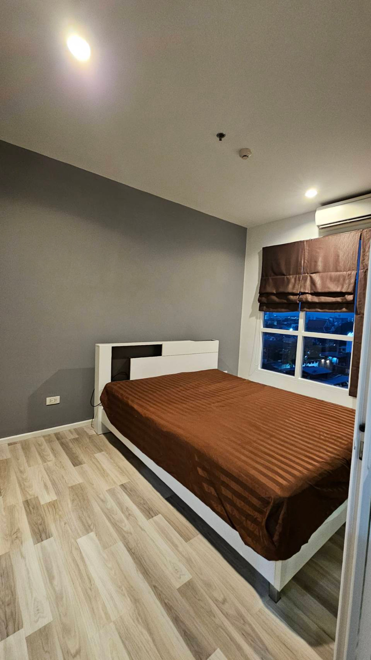 ให้เช่าคอนโดท่าพระ ตลาดพลู วุฒากาศ : P-125016 คอนโดหรูวิวเมือง เดอะ คีย์ บีทีเอส วุฒากาศ ใกล้ BTS วุฒากาศ เพียง 3 นาที! พร้อมเข้าอยู่ 11,000 บาท Line Id: @easycondoplus 099-229-6397