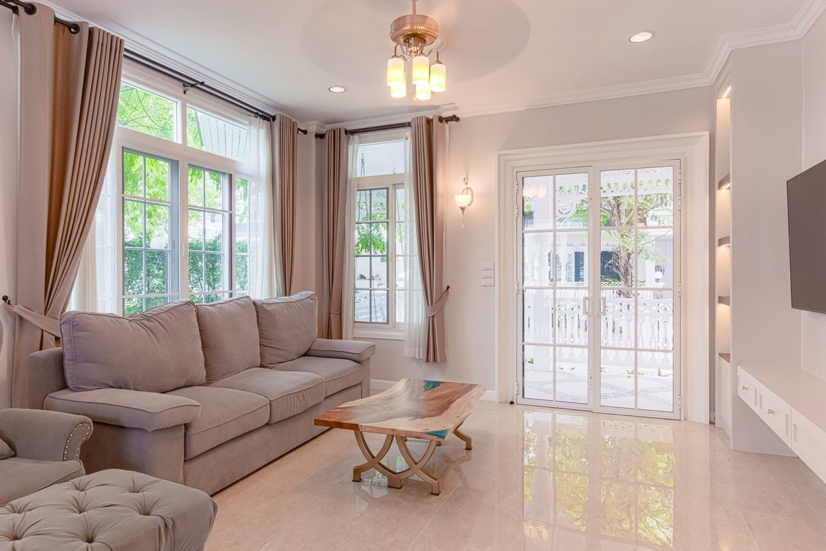 ให้เช่าบ้านบางนา แบริ่ง ลาซาล : ปล่อยเช่า บ้านเดี่ยว บางนา ศรีนครินทร์ | For Rent Single House at Bangna • Srinakharin by Fantasia Villa 4 Compound ใกล้ โรงเรียน บางกอกพัฒนา และ โรงเรียนนานาชาติ