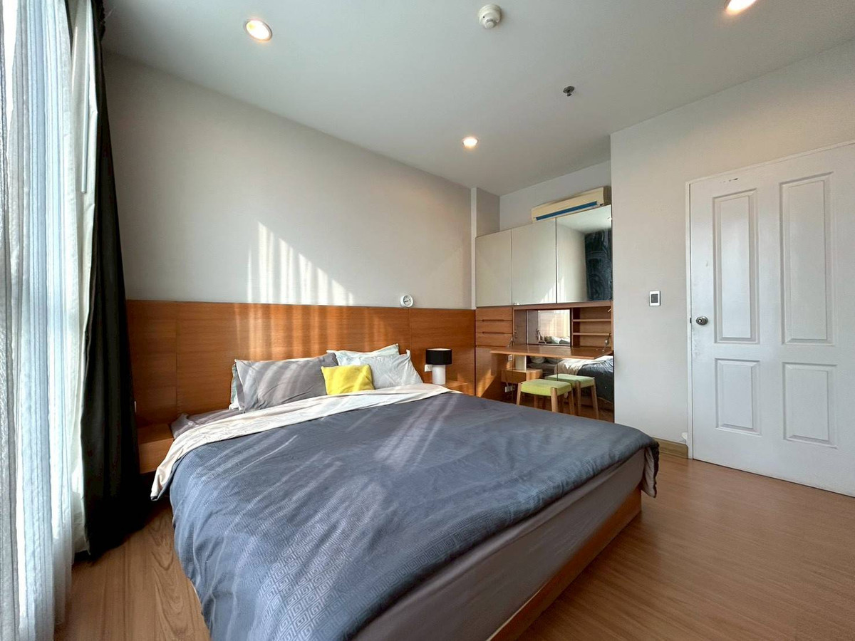 For SaleCondoSathorn, Narathiwat : ✅ S-CPNR102  ✅ Line : @p2nproperty