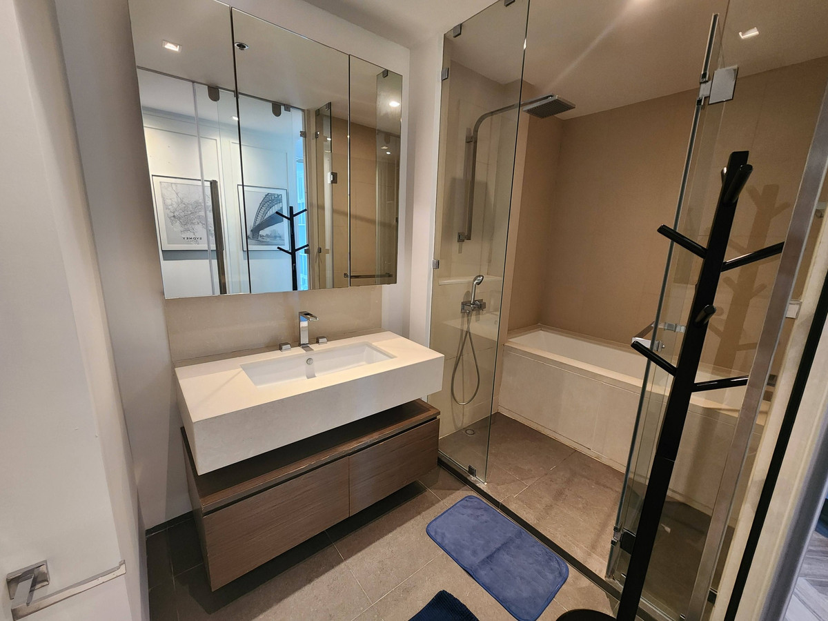 ให้เช่าคอนโดวงเวียนใหญ่ เจริญนคร : ✨🌿The river a spacious 2-bedrooom, usable 100 sq.m /80,000/M  ✨🌿