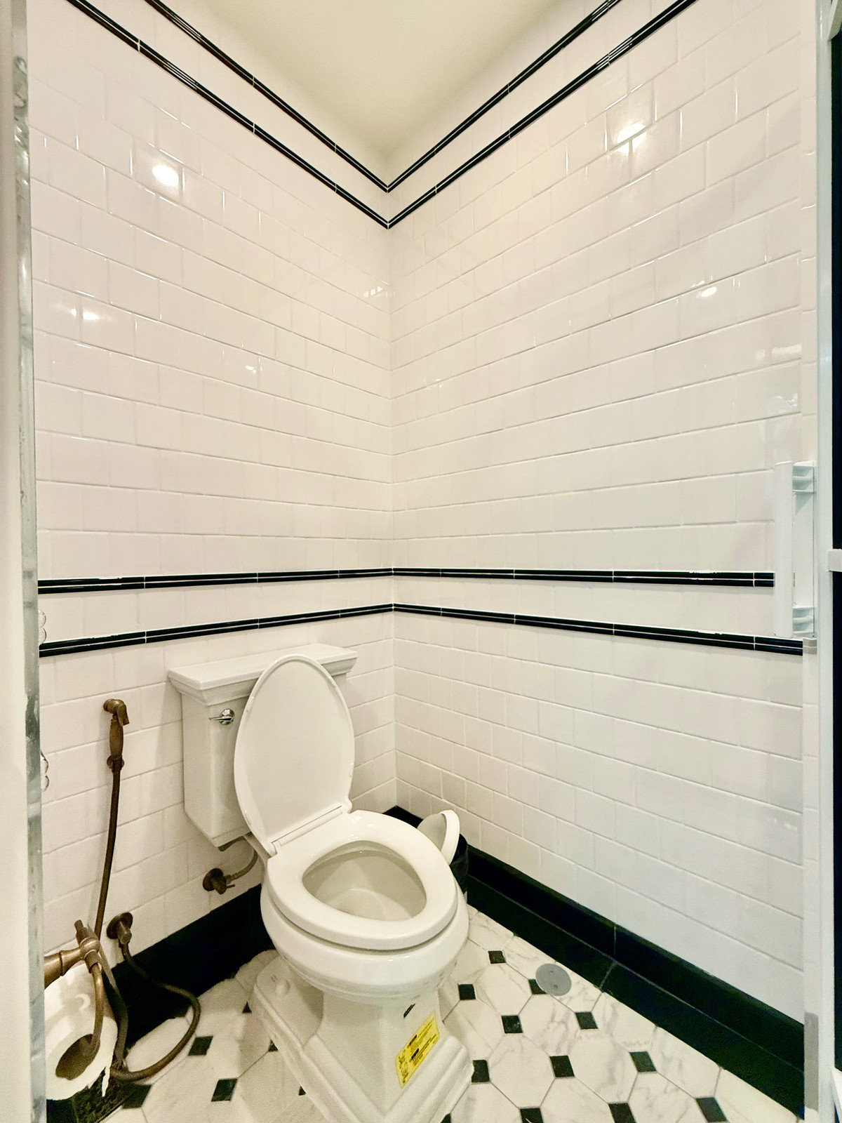 คอนโดพัทยา บางแสน ชลบุรี สัตหีบ : [ขาย/เช่า] คอนโดติดหาด The Grand Florida พัทยา  1 นอน 47 ตรม. แต่งครบ พร้อมอยู่/ลงทุนปล่อยเช่า