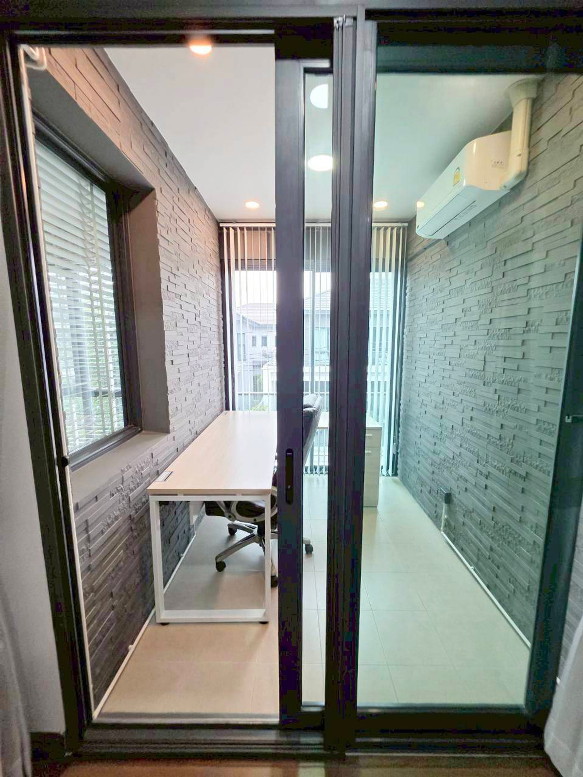 ให้เช่าบ้านบางแค เพชรเกษม : ให้เช่าบ้านเดี่ยว 2ชั้น 4ห้องนอน  4ห้องน้ำ  1ห้องทำงาน The City Sathorn - Kallapaphruek (เดอะ ซิตี้ สาทร – กัลปพฤกษ์)