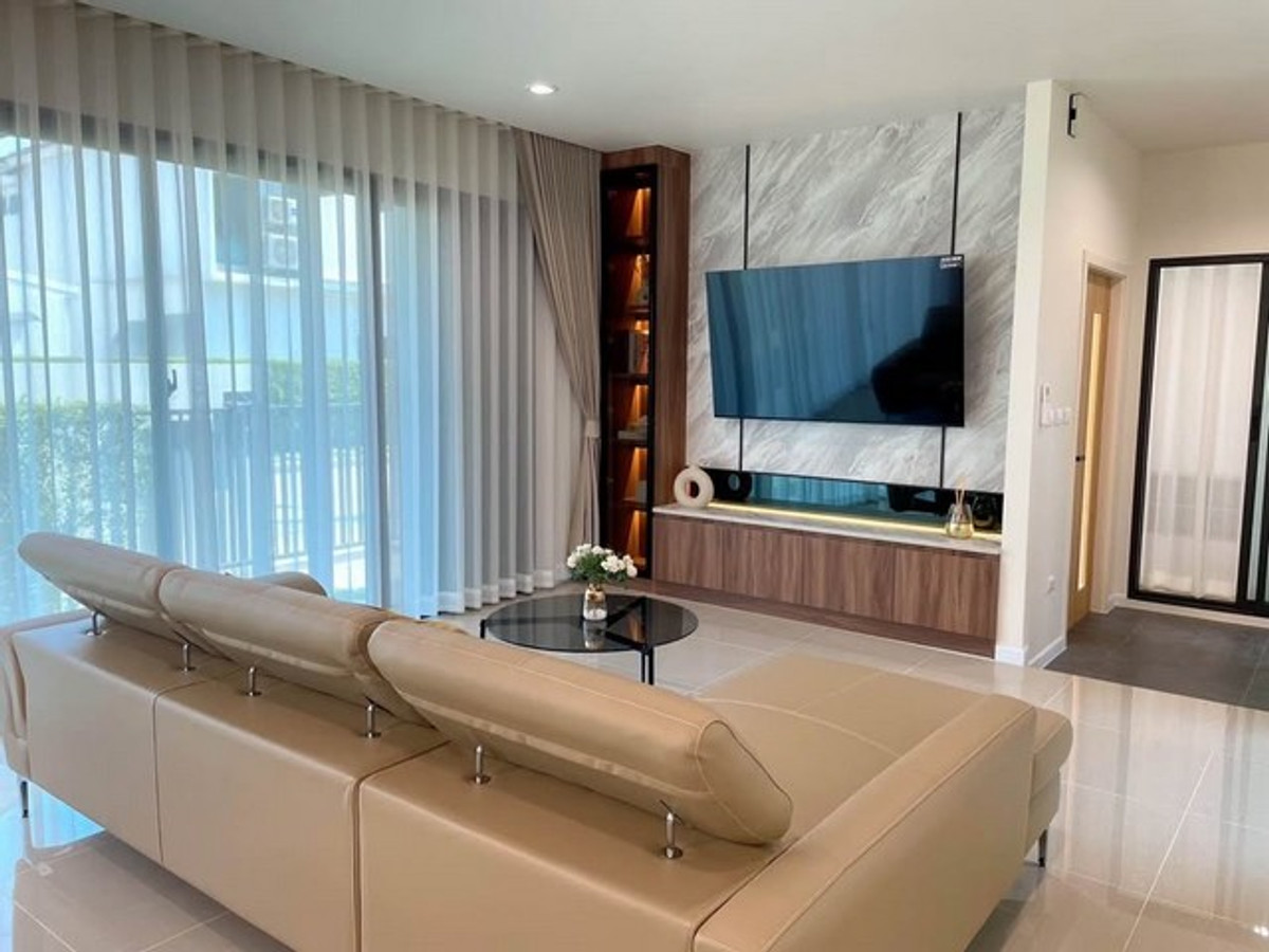 ให้เช่าบ้านสมุทรปราการ สำโรง : HR3246ให้เช่าบ้านเดี่ยวหรู หลังมุม ติดถนนหลัก – โครงการ พิมนารา ศรีนครินทร์-บางนา บ้านใหม่ เฟอร์ครบ พร้อมเข้าอยู่