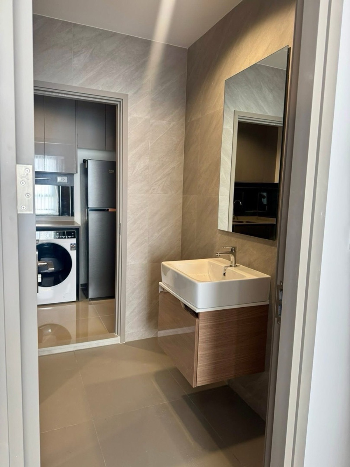 For RentCondoKhlongtoei, Kluaynamthai : Ideo Sukhumvit Rama 4. for rent - 0816037454