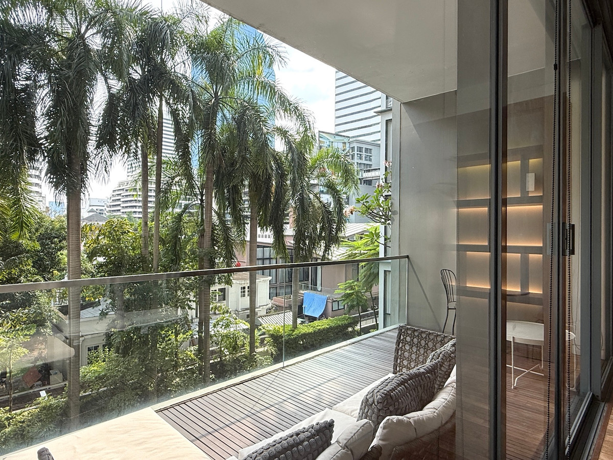 ให้เช่าคอนโดสุขุมวิท อโศก ทองหล่อ : คอนโด 3 ห้องนอน ขนาดกว้างขวาง ใจกลางอโศก บรรยากาศสไตล์รีสอร์ท