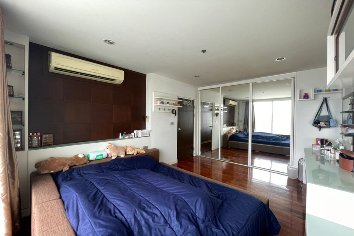 For SaleCondoSilom, Saladaeng, Bangrak : 🔥 For Sale !! high floor 14++, Good location !!🔥 Code C20221202970..........Baan Siri Silom, 1 bedroom, 1 bathroom, furnished, Special Deal!!📣📣