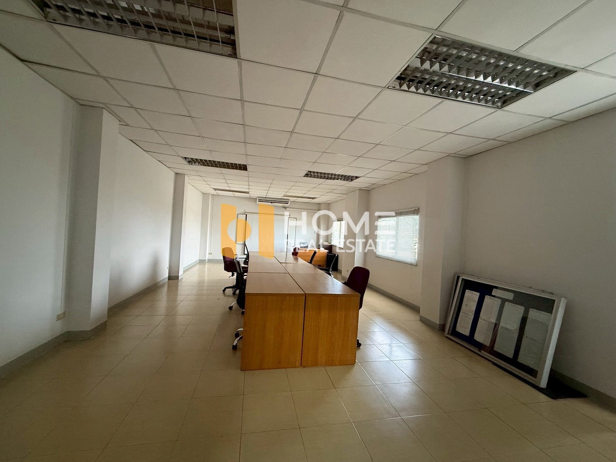 For RentFactoryPattaya, Bangsaen, Chonburi : Land with 4-Storey Building 14 Rai Nong Yai Bu Surasak Sriracha / (Rent), Land with 4-Storey Building 14 Rai Nong Yai Bu Surasak Sriracha (FOR RENT) YEAN125