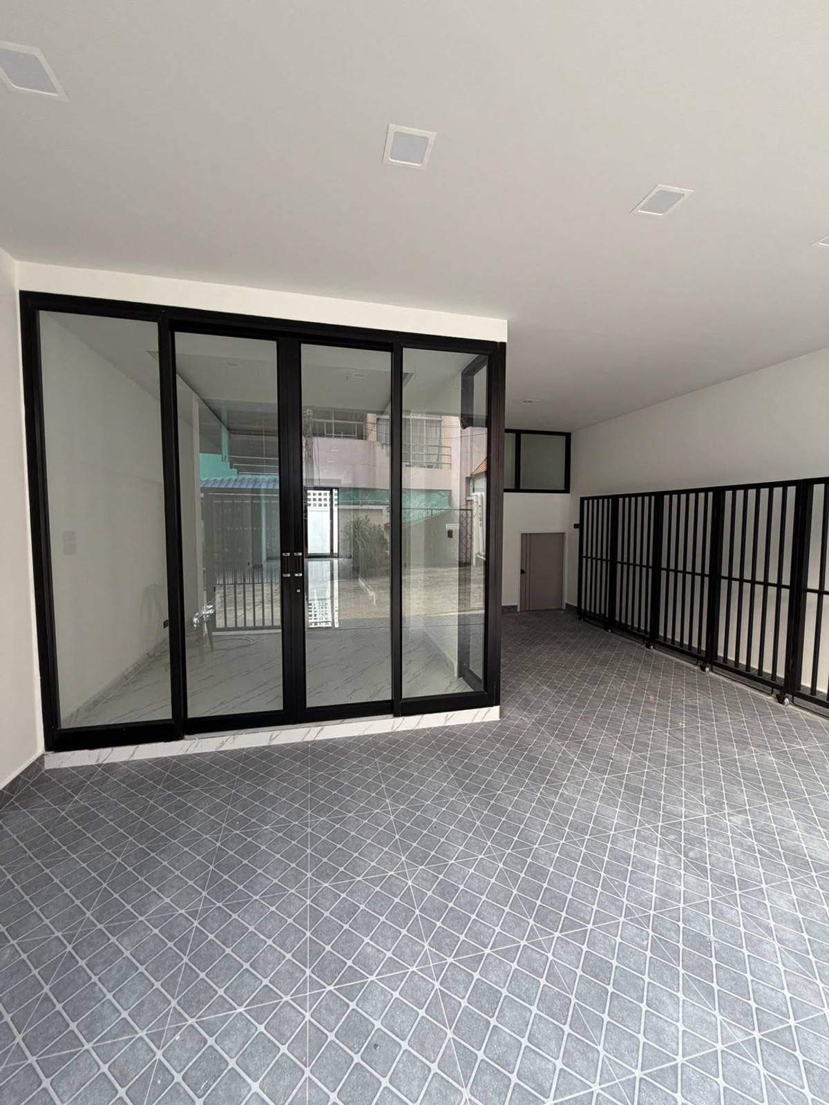 For SaleTownhomePattaya, Bangsaen, Chonburi : Townhome Thapya / 4 Bedrooms (For Sale), Townhome Thapya / 4 Bedrooms (FOR SALE) AM031