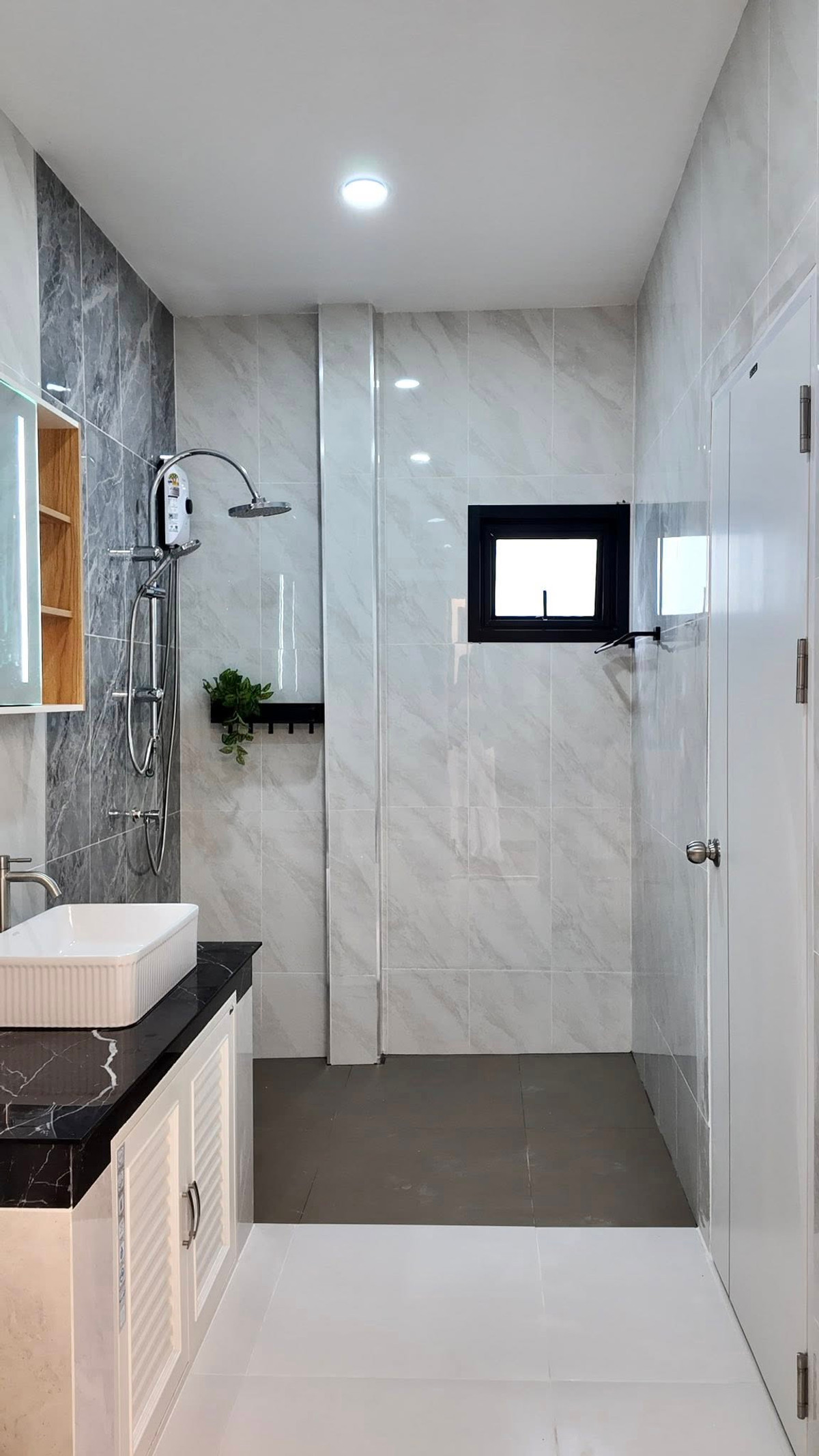 For SaleHousePattaya, Bangsaen, Chonburi : Detached House Phop Suk 2 / 3 Bedrooms (FOR SALE) BEWN087