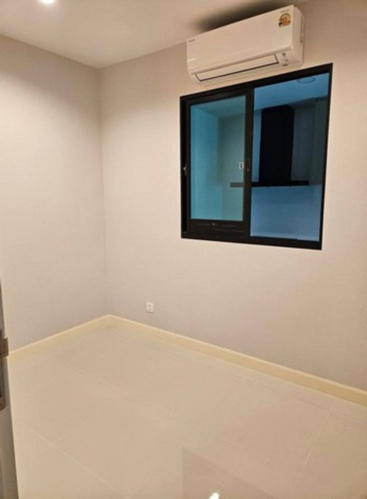 For RentTownhomePattanakan, Srinakarin : HR3247Luxury Townhome For Rent – ​​Nirvana Define Krungthep Kreetha, corner unit (Corner Unit), wide area, fully furnished, ready to move in.